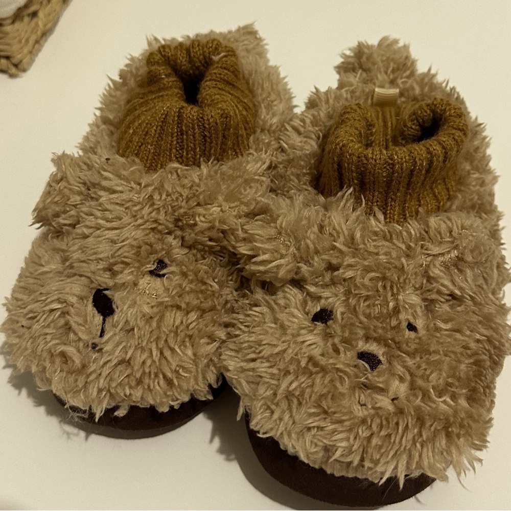 NWOT Teddy Bear Slippers For Toddler